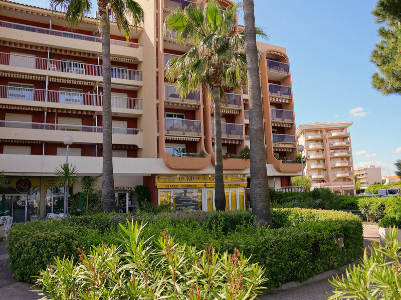 Apartment Le Capitole.7 Fréjus Eksteriør billede